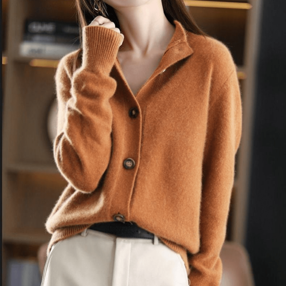 Heleen | Élégant cardigan en maille avec fermeture boutonnée et col montant