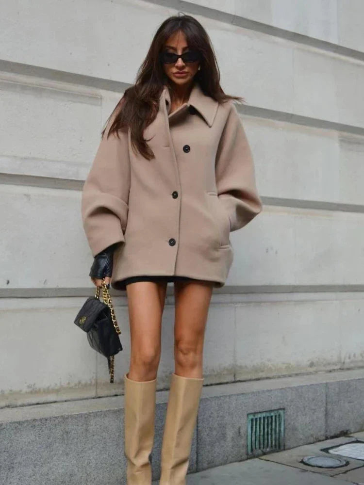 Kalena | Oversized damesjas – Onregelmatige knoopsluiting, casual jas met losse pasvorm