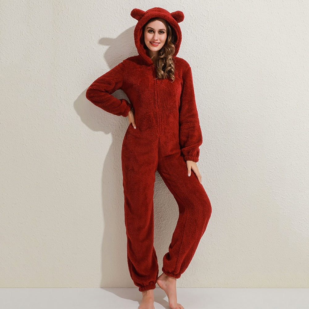 Liorah | Plush fleece onesie voor dames met capuchon en berenoren – Warme, knusse winterpyjama