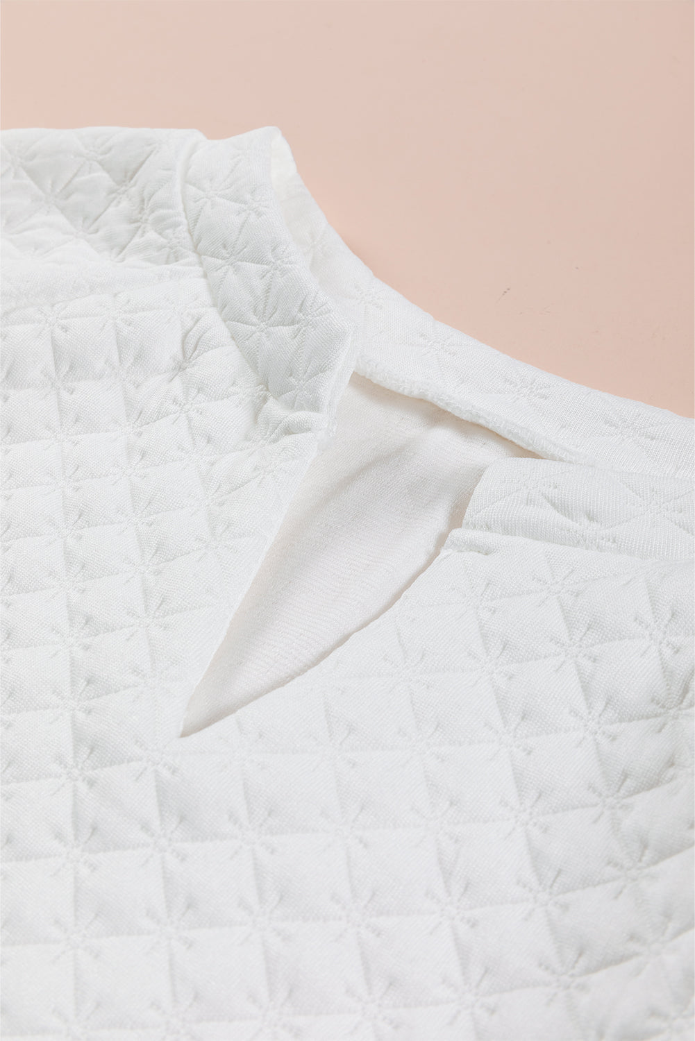 Estara | Damestop met gespleten hals en gewatteerde lange mouwen - Casual & Comfortabel