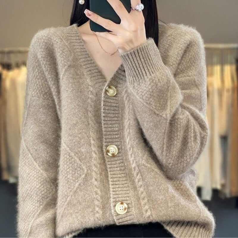 Beatrice | Comfortabel damesvest van imitatiekasjmier met knopen – Relaxte oversized trui voor herfst/winter